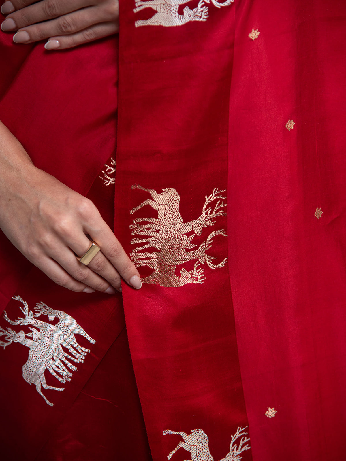 Red Booti Pure Silk Handloom Banarasi Saree