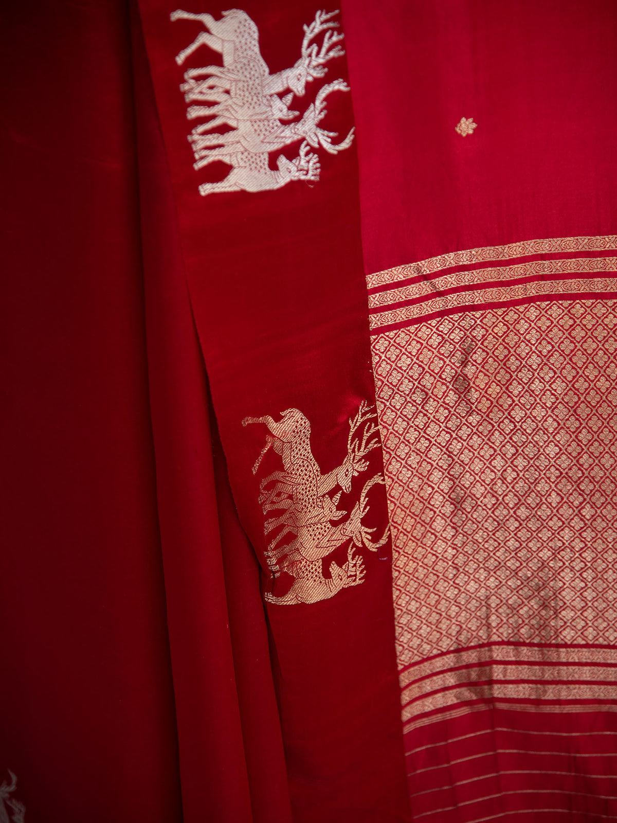 Red Booti Pure Silk Handloom Banarasi Saree