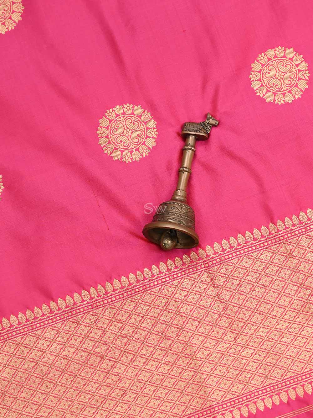 Pink Red Boota Katan Silk Handloom Banarasi Dupatta - Sacred Weaves