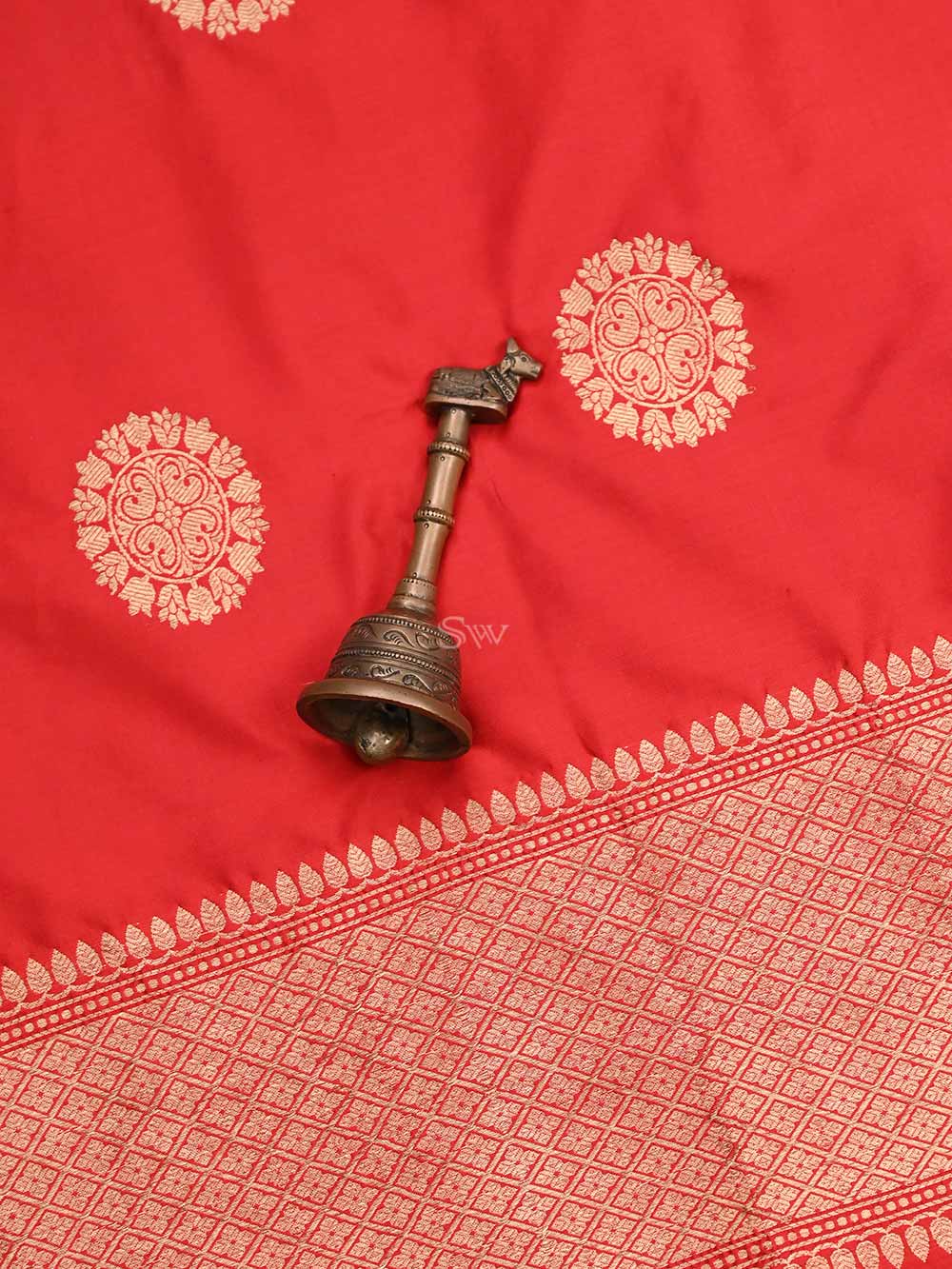 Red Boota Katan Silk Handloom Banarasi Dupatta - Sacred Weaves