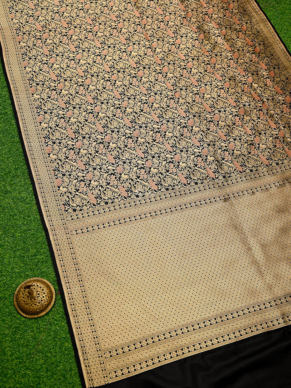 Black Meenakari Silk Brocade Handloom Banarasi Saree