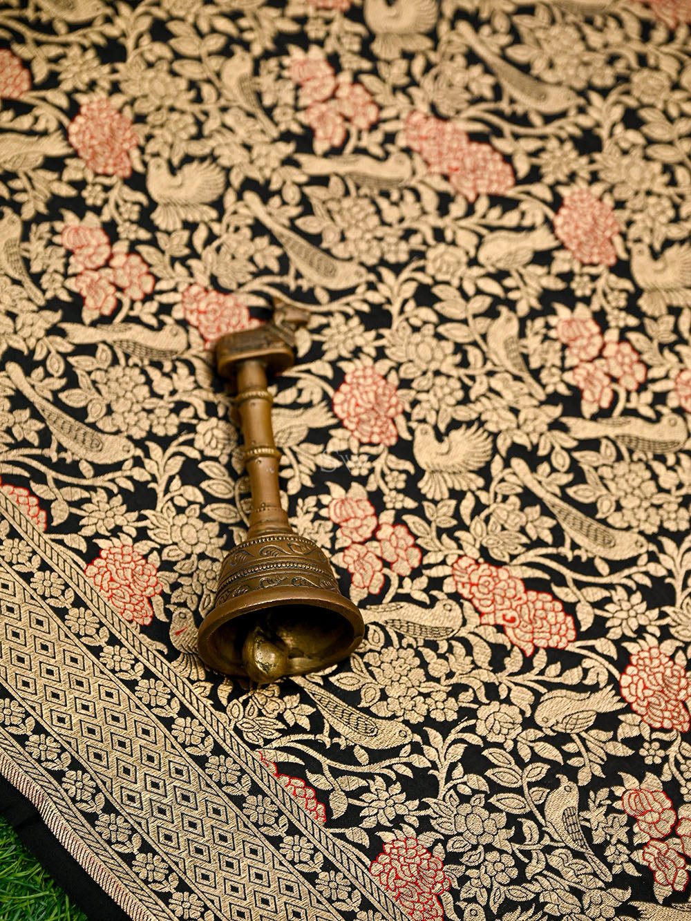 Black Meenakari Silk Brocade Handloom Banarasi Saree