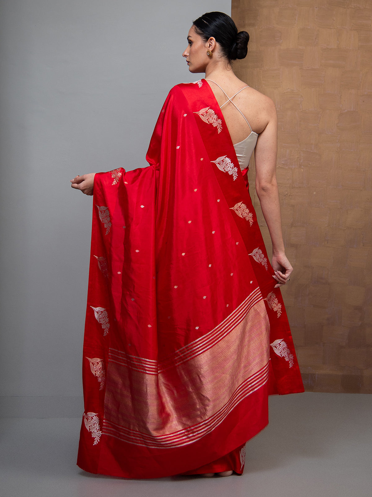 Red Booti Pure Silk Handloom Banarasi Saree
