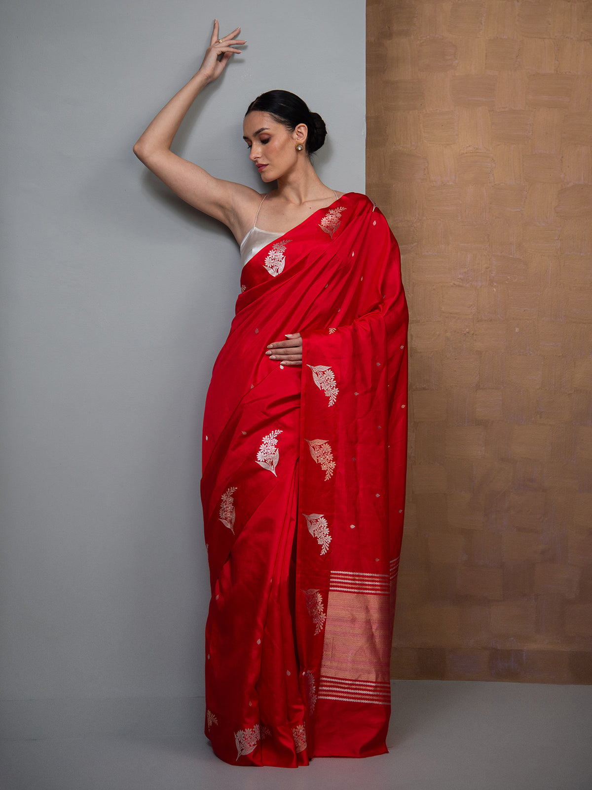 Red Booti Pure Silk Handloom Banarasi Saree