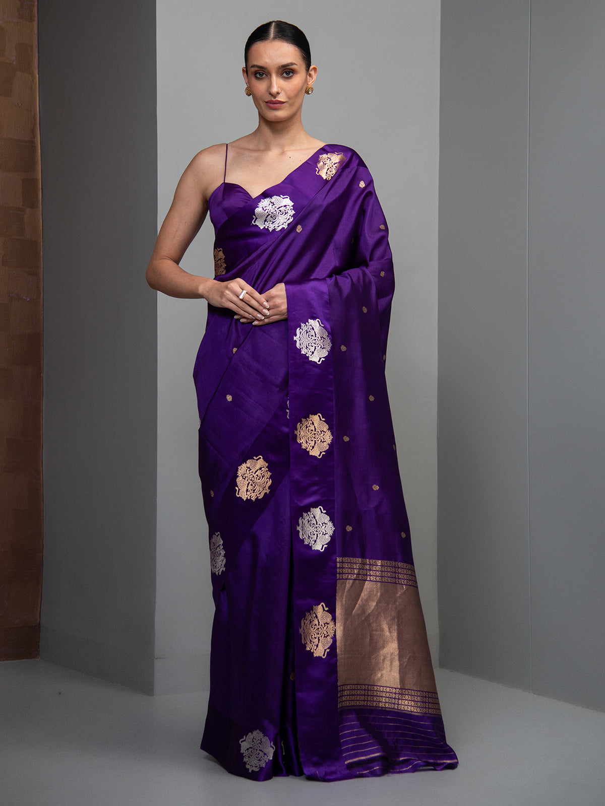 Purple Booti Pure Silk Handloom Banarasi Saree