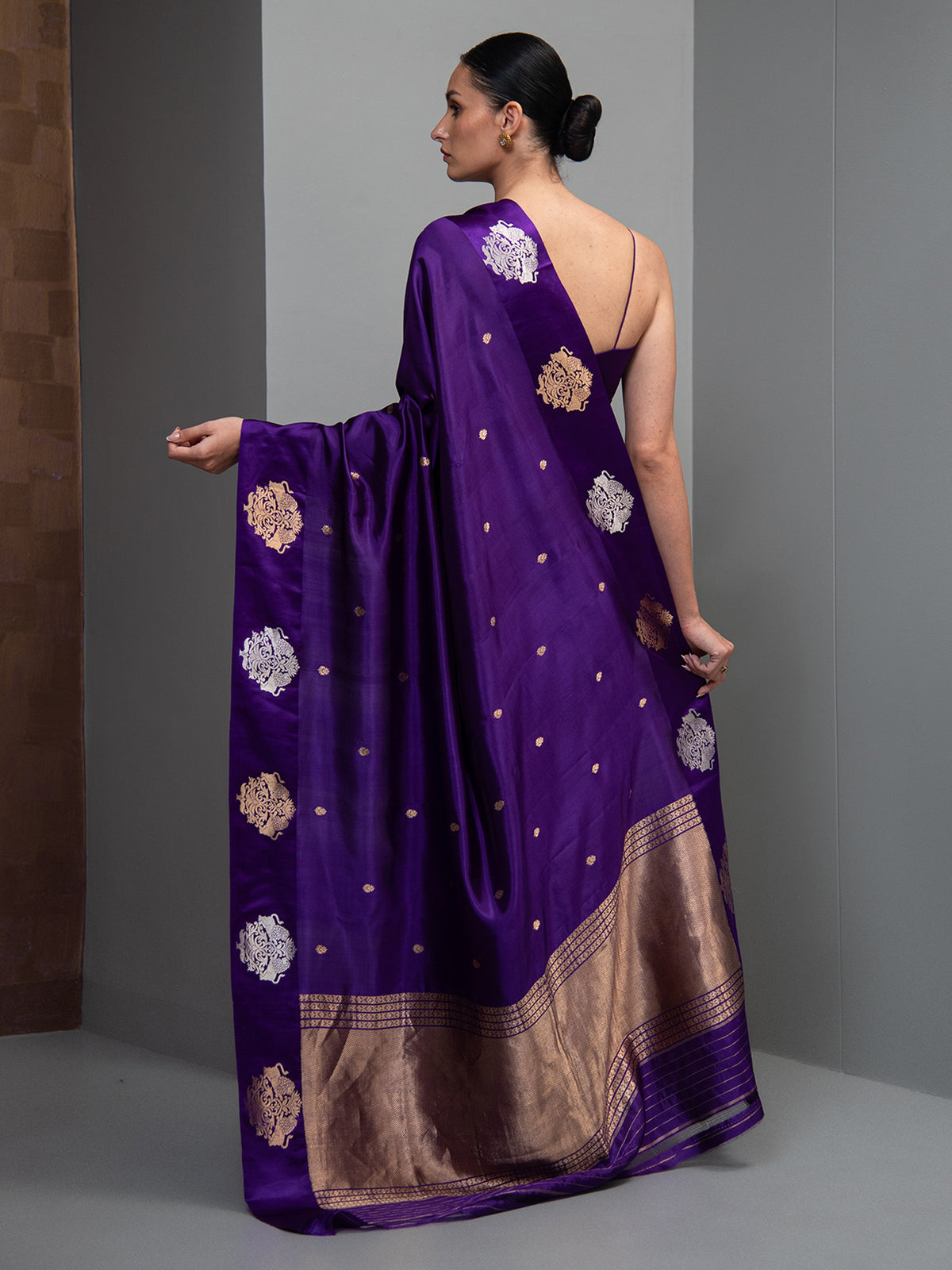 Purple Booti Pure Silk Handloom Banarasi Saree