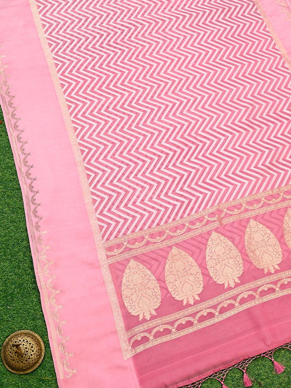 Pastel Pink Organza Handloom Banarasi Saree - Sacred Weaves