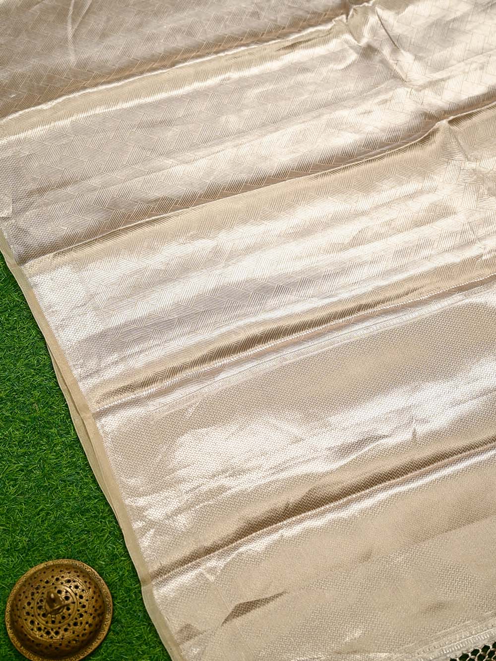 Beige Tissue Brocade Handloom Banarasi Saree - Sacred Weaves