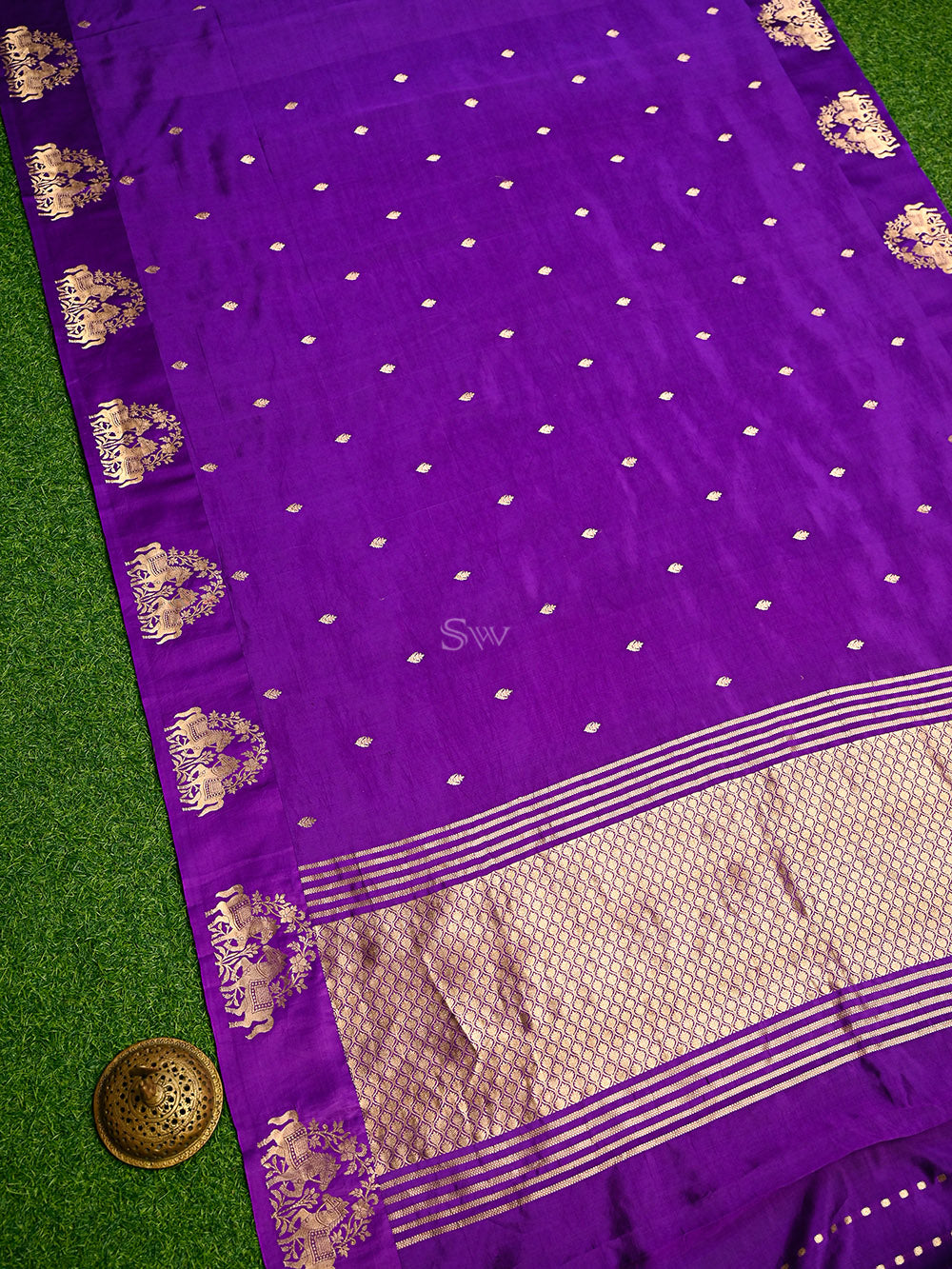 Purple Booti Katan Silk Handloom Banarasi Saree