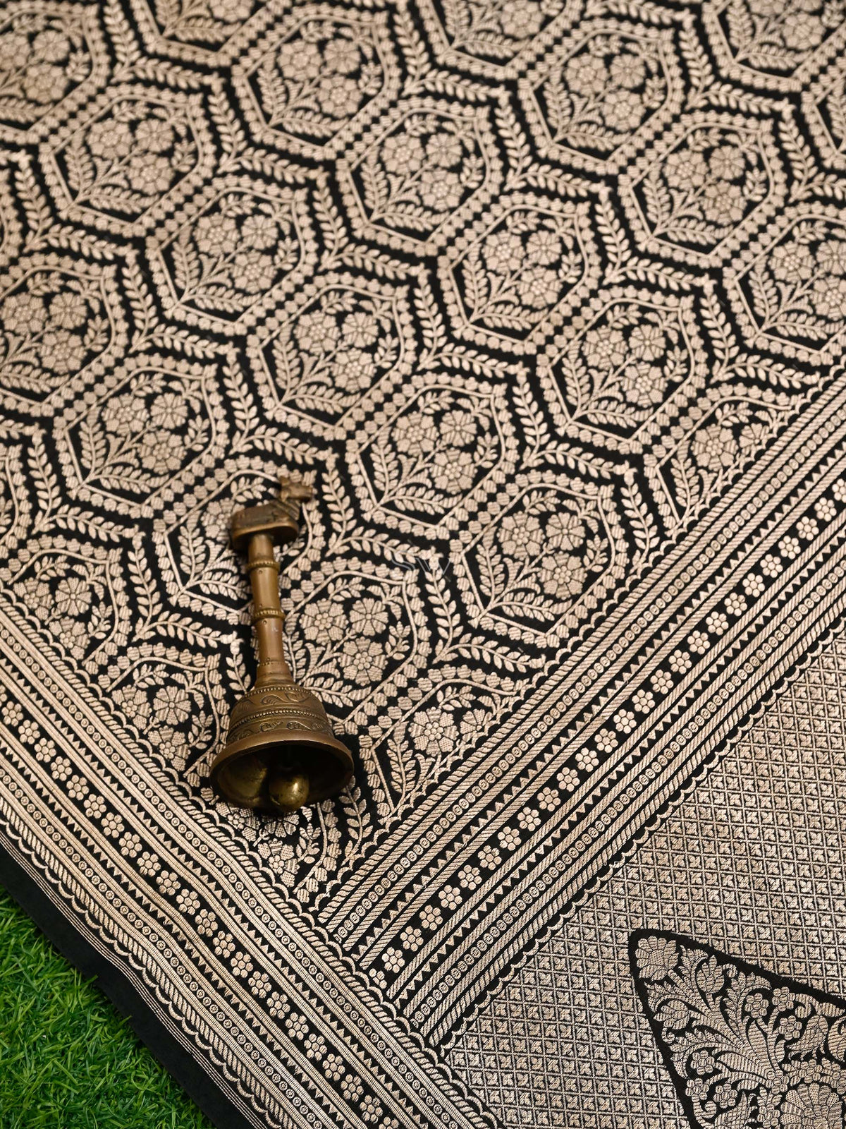 Black Silk Brocade Handloom Banarasi Saree