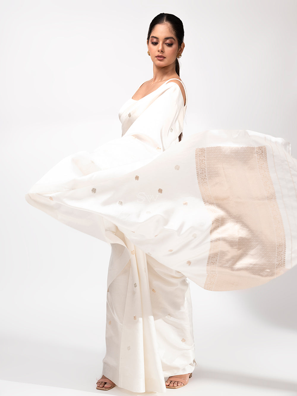 White Summer Silk Handloom Banarasi Saree - Sacred Weaves