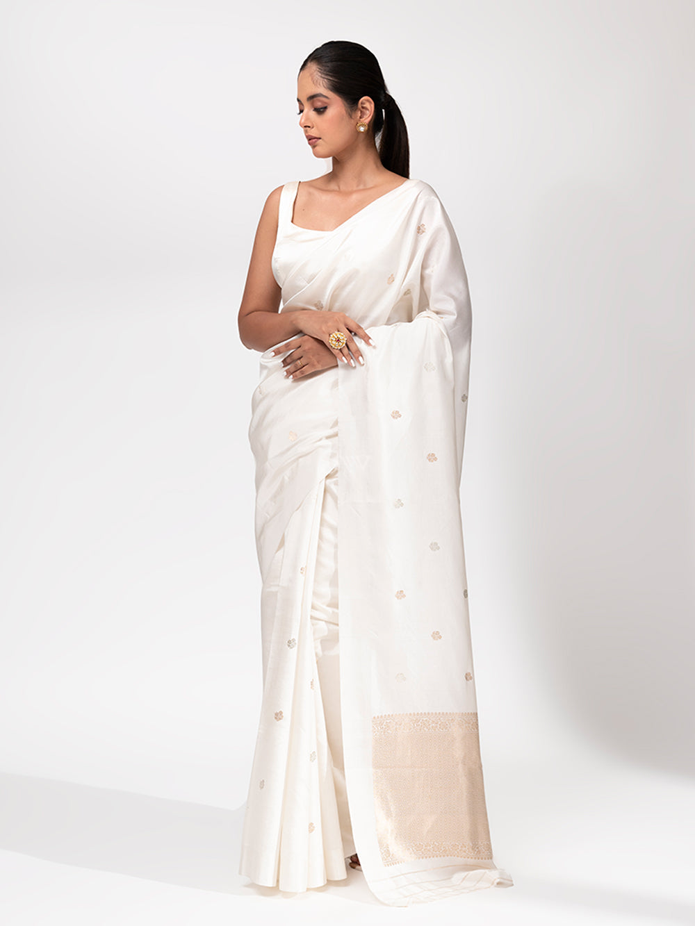 White Summer Silk Handloom Banarasi Saree - Sacred Weaves