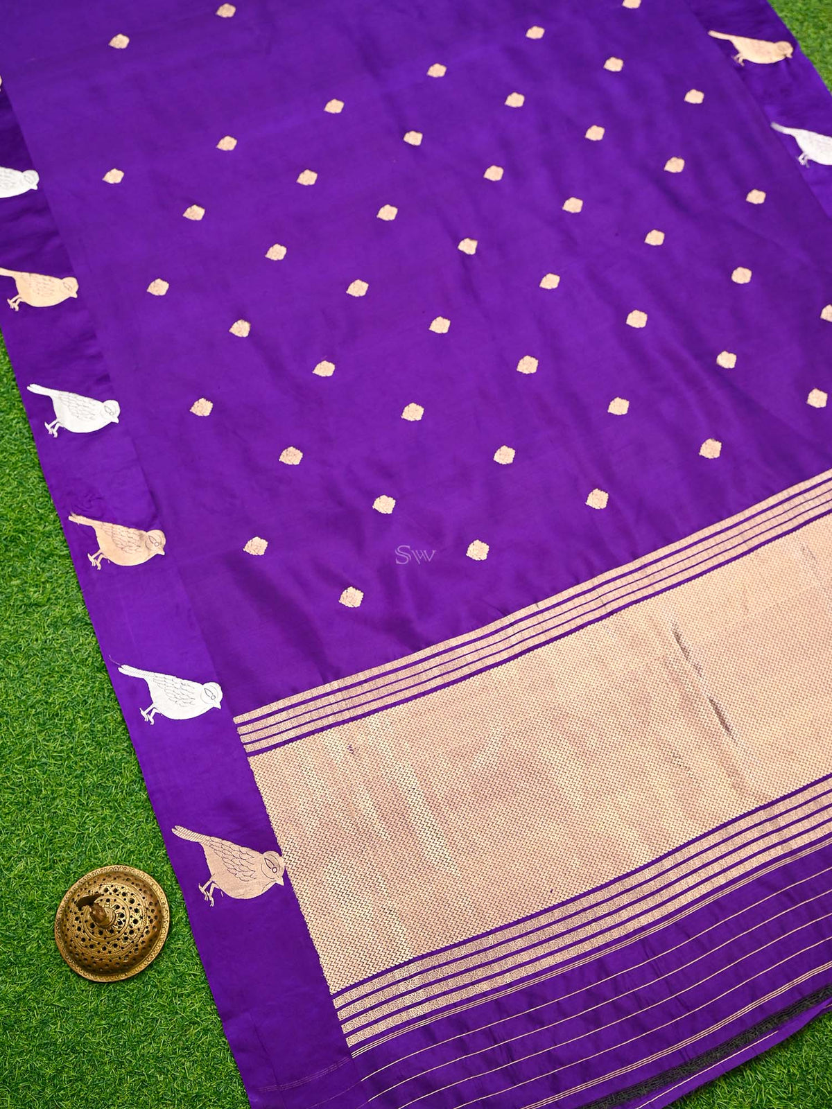 Purple Booti Katan Silk Handloom Banarasi Saree