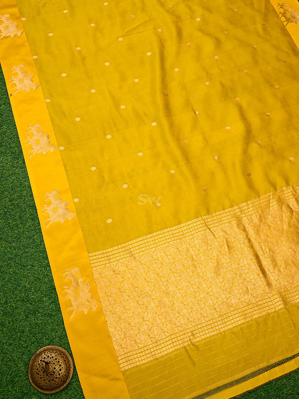 Yellow Booti Katan Silk Handloom Banarasi Saree