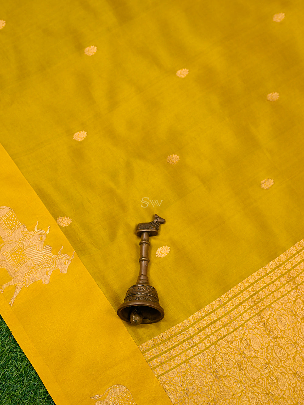 Yellow Booti Katan Silk Handloom Banarasi Saree