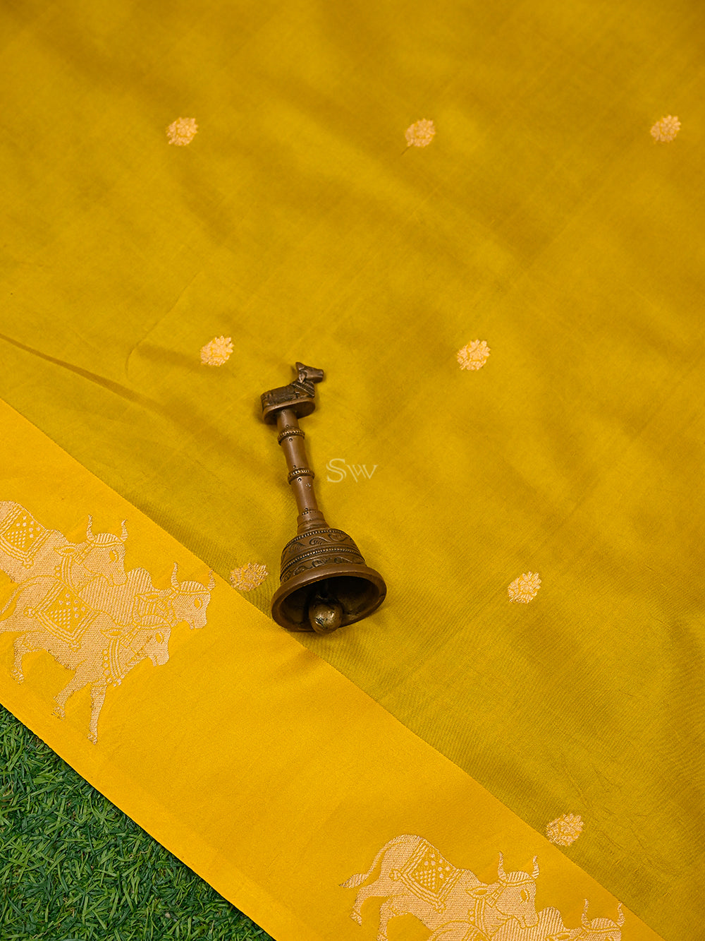 Yellow Booti Katan Silk Handloom Banarasi Saree