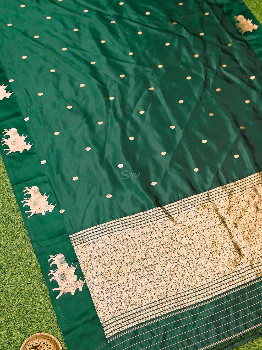 Bottle Green Booti Katan Silk Handloom Banarasi Saree