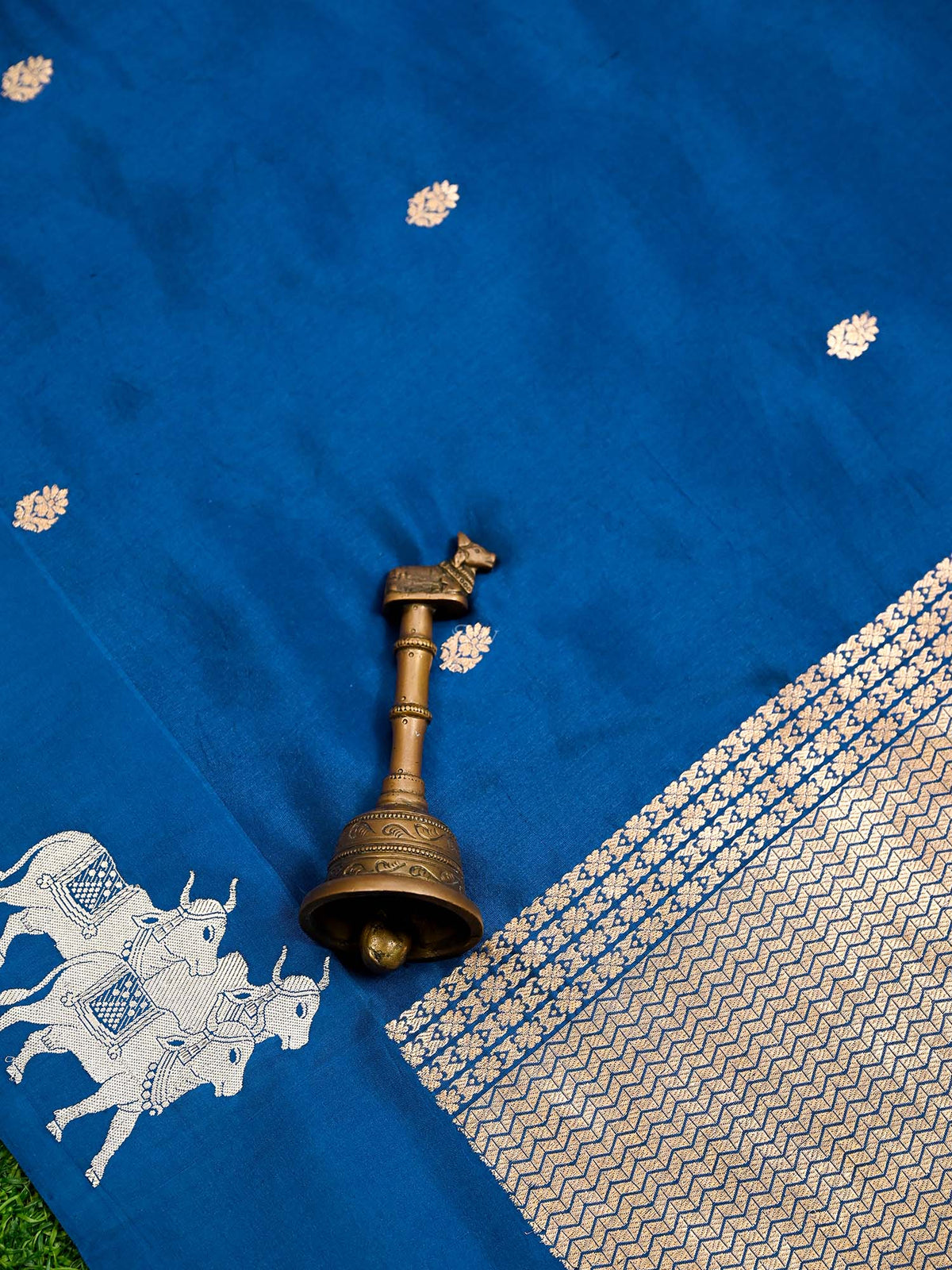Blue Booti Katan Silk Handloom Banarasi Saree