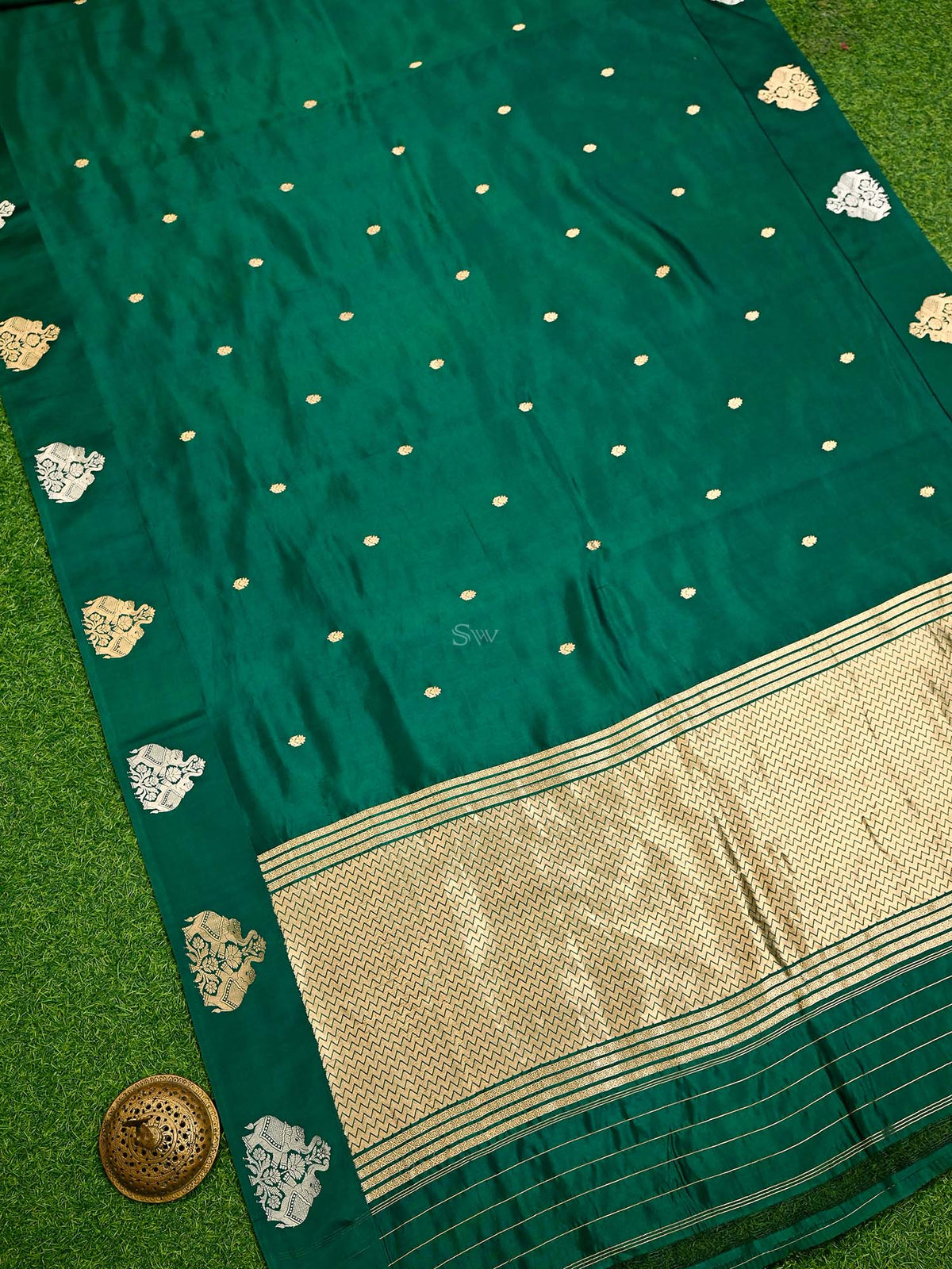 Bottle Green Booti Katan Silk Handloom Banarasi Saree