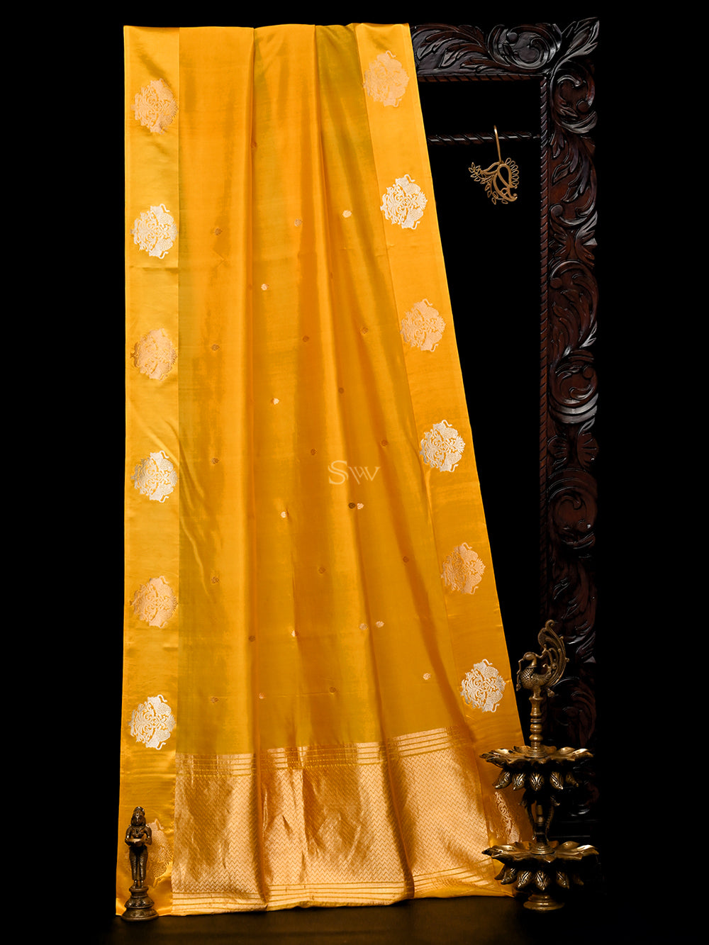 Yellow Booti Katan Silk Handloom Banarasi Saree