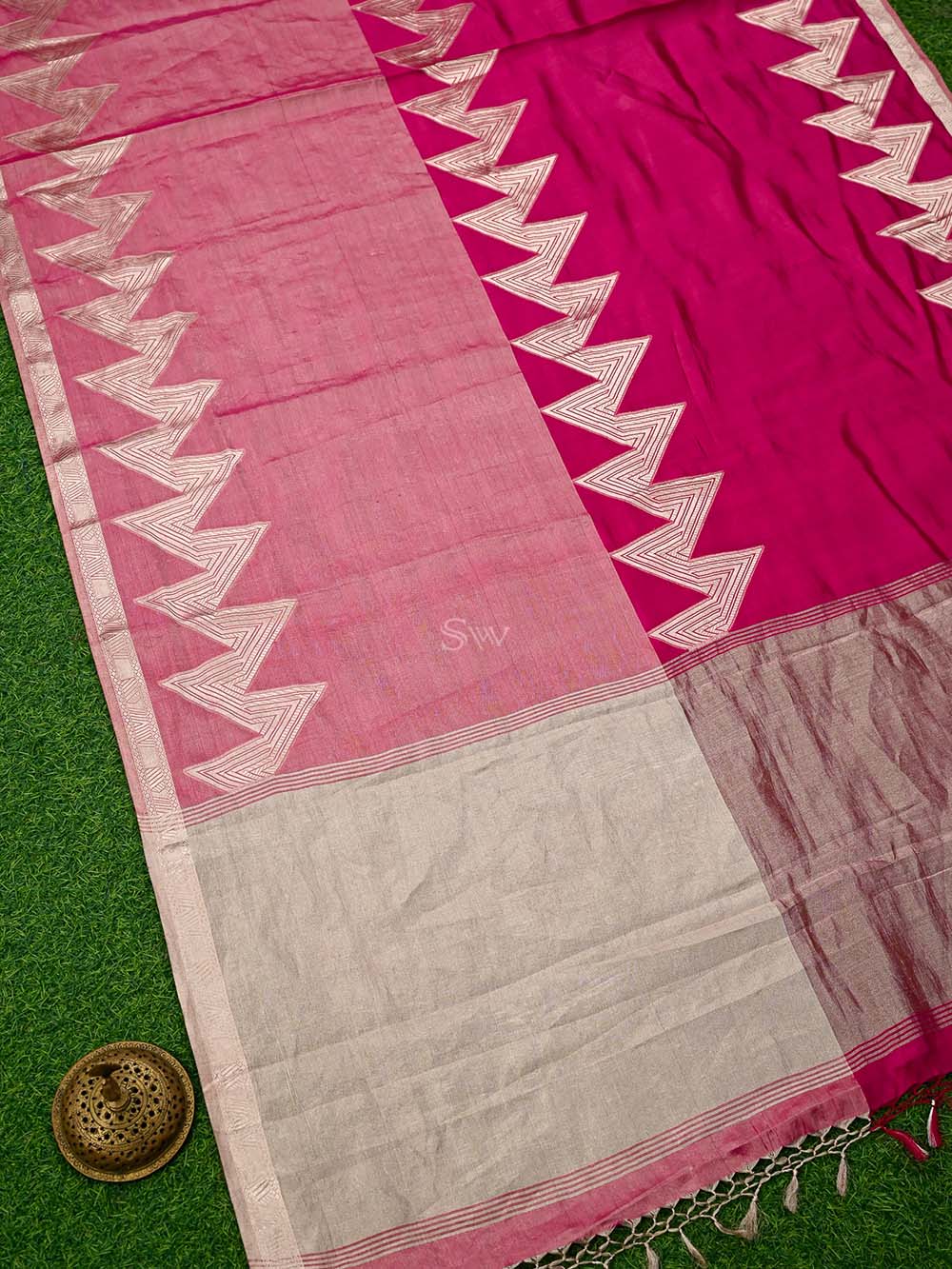 Magenta Tissue Brocade Handloom Banarasi Saree
