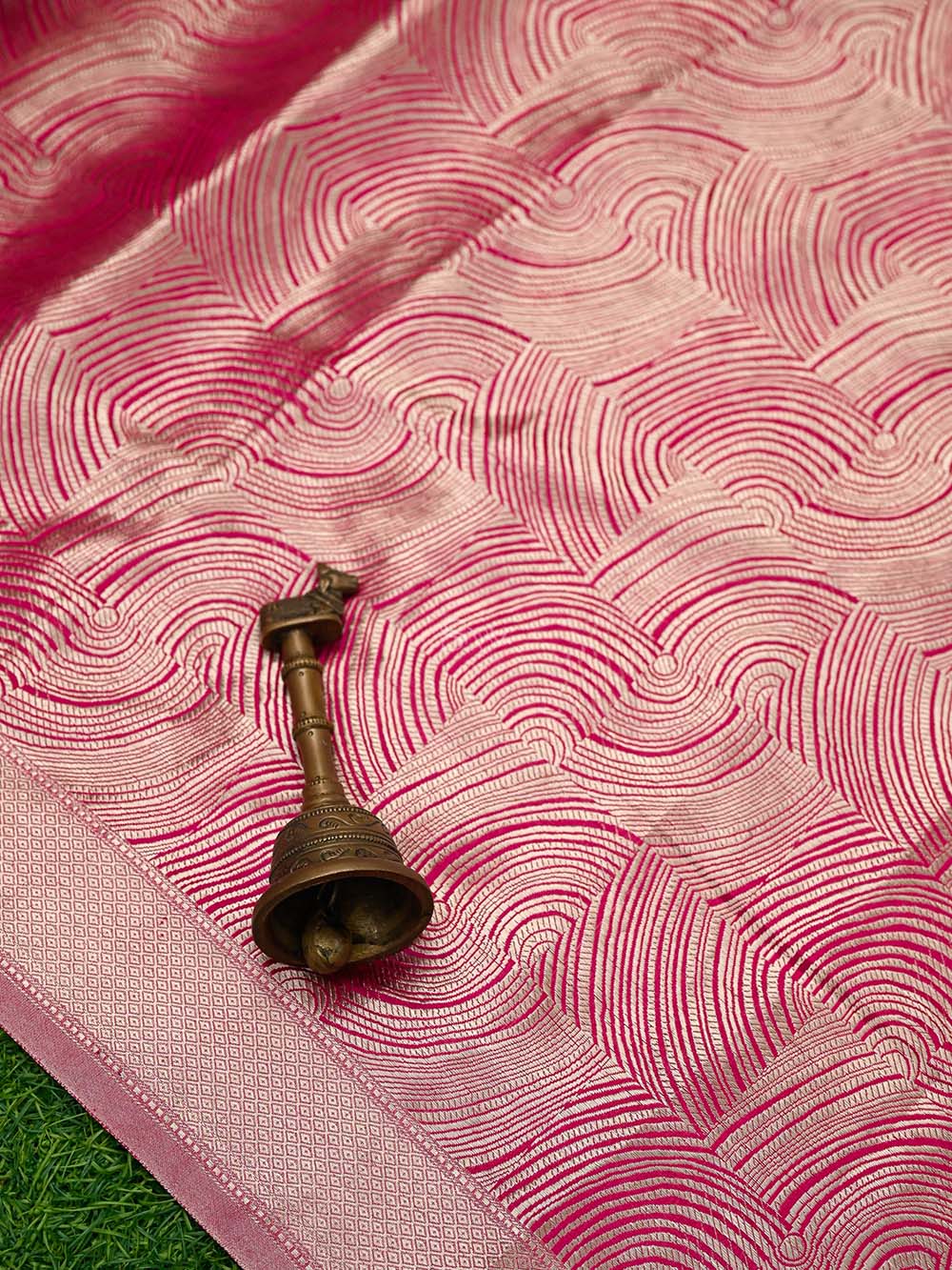 Magenta Tissue Brocade Handloom Banarasi Saree