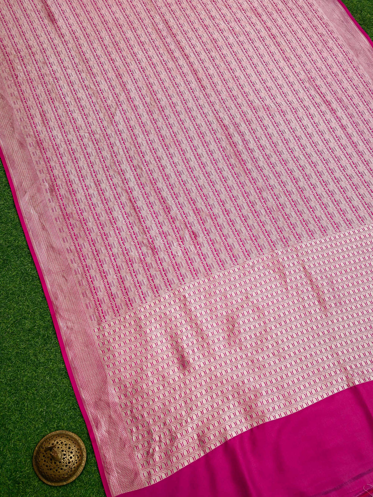 Magenta Silk Brocade Handloom Banarasi Saree