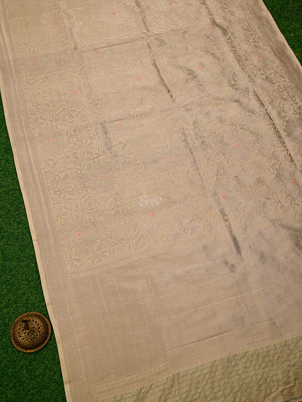 Cream Meenakari Silk Brocade Handloom Banarasi Saree