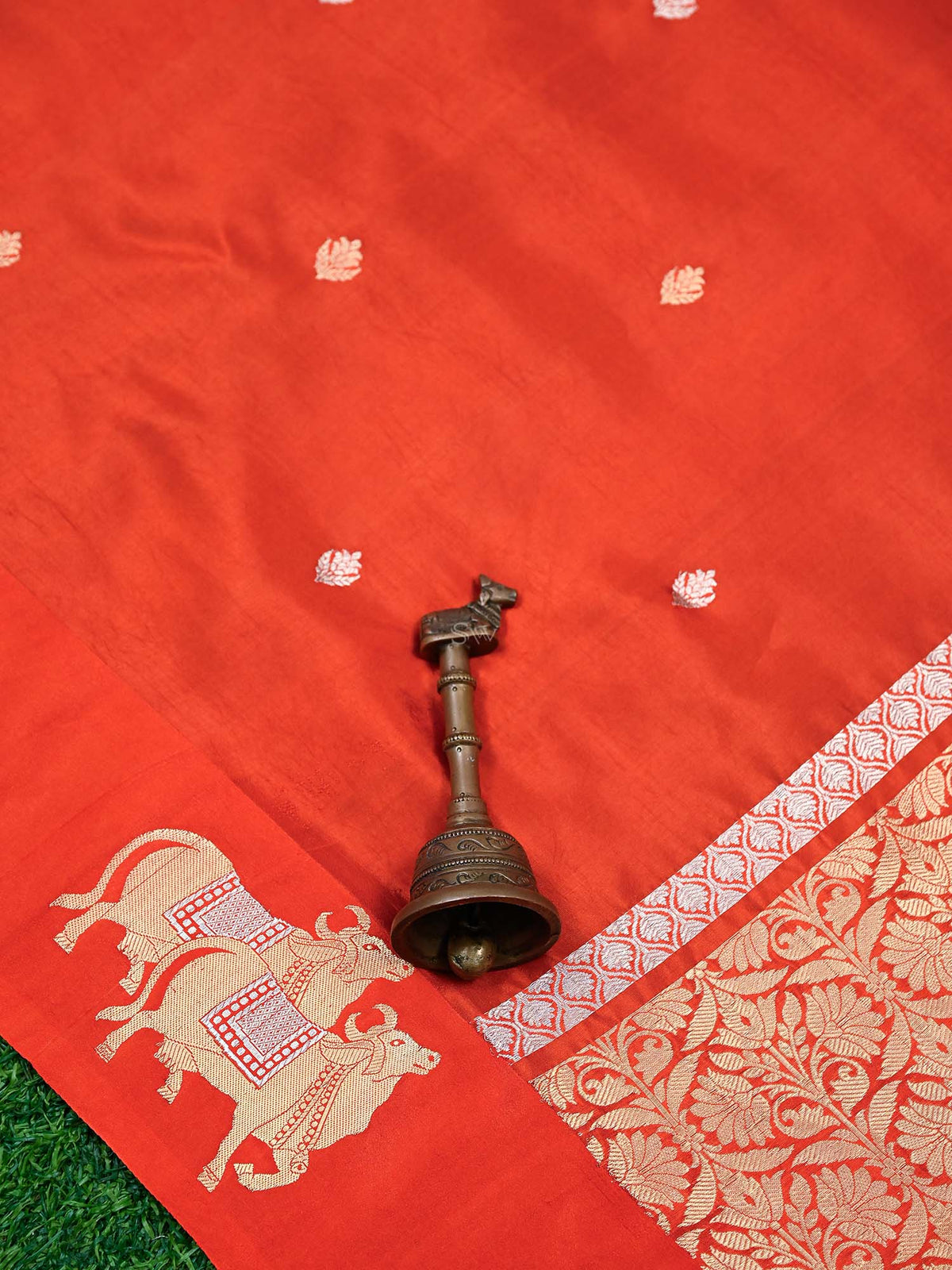 Dark Orange Booti Katan Silk Handloom Banarasi Saree - Sacred Weaves