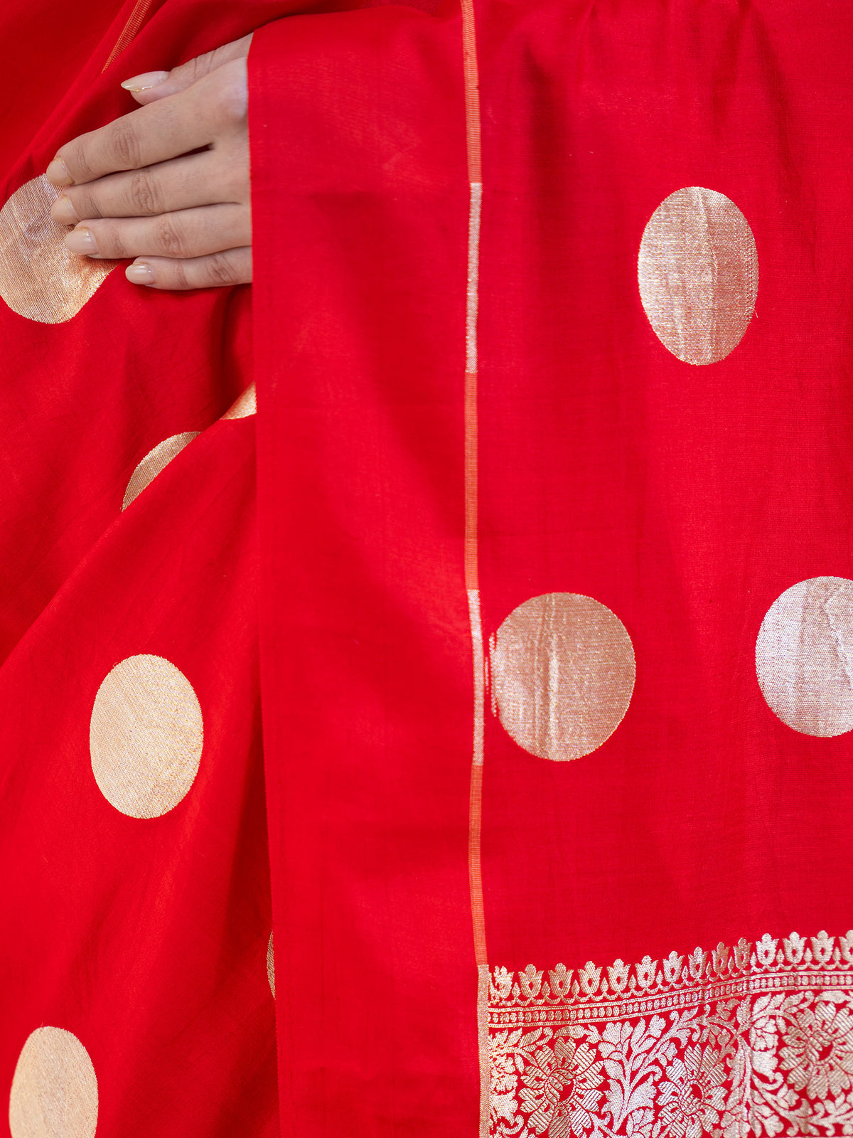 Red Boota Pure Silk Handloom Banarasi Saree - Sacred Weaves