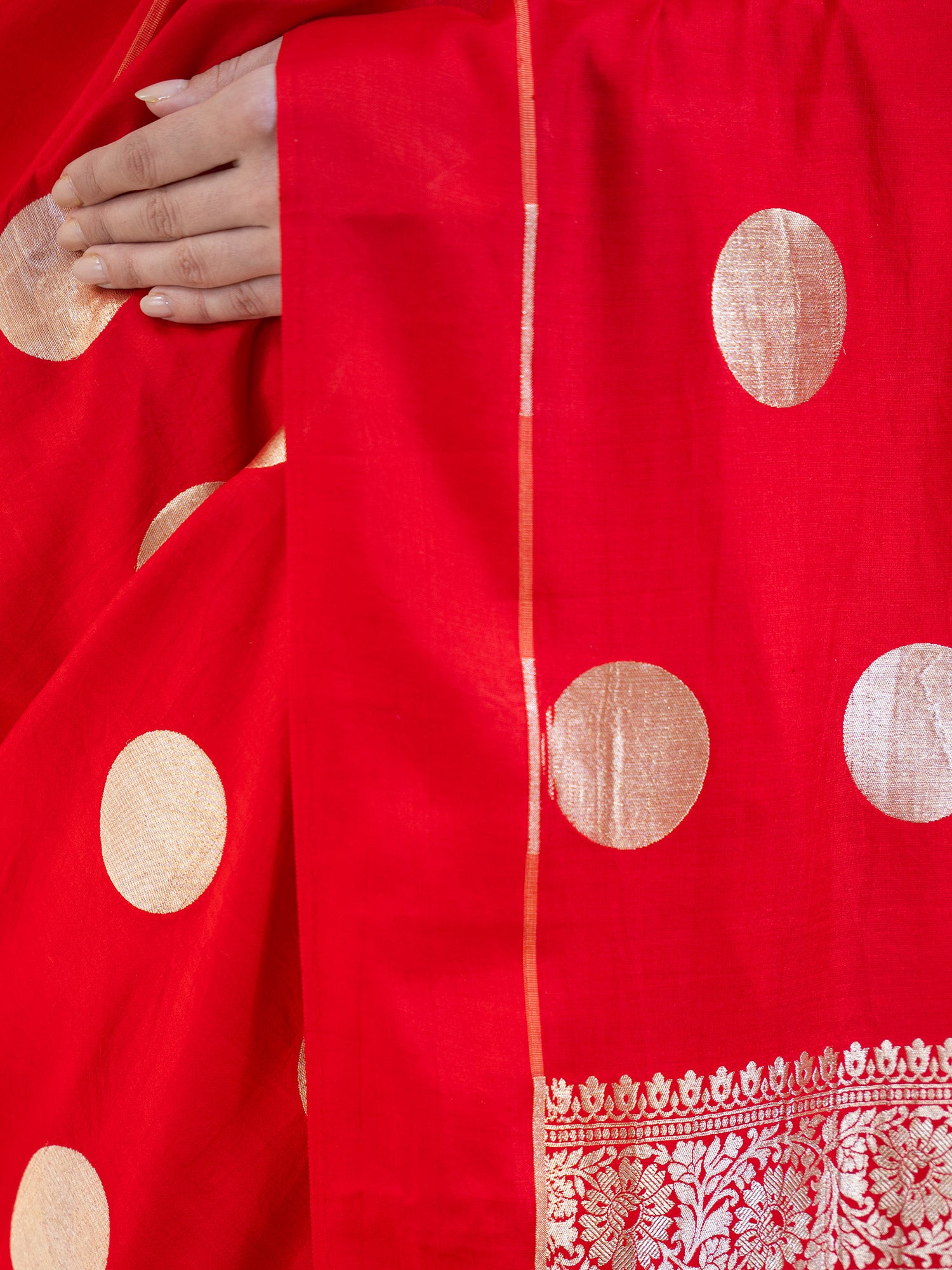 Red Boota Pure Silk Handloom Banarasi Saree - Sacred Weaves