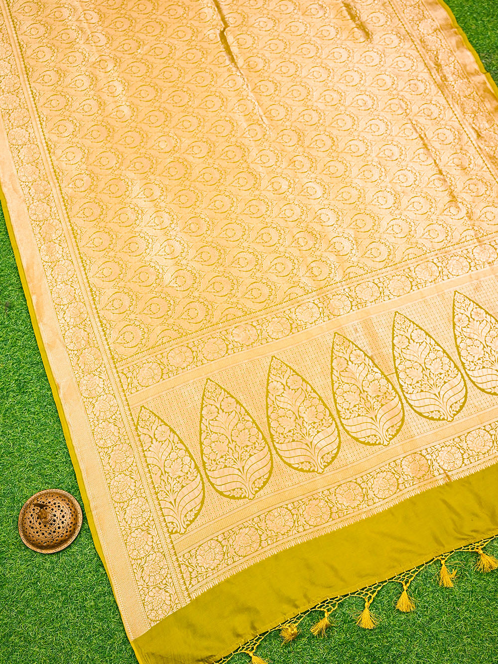 Lime Green Silk Brocade Handloom Banarasi Saree