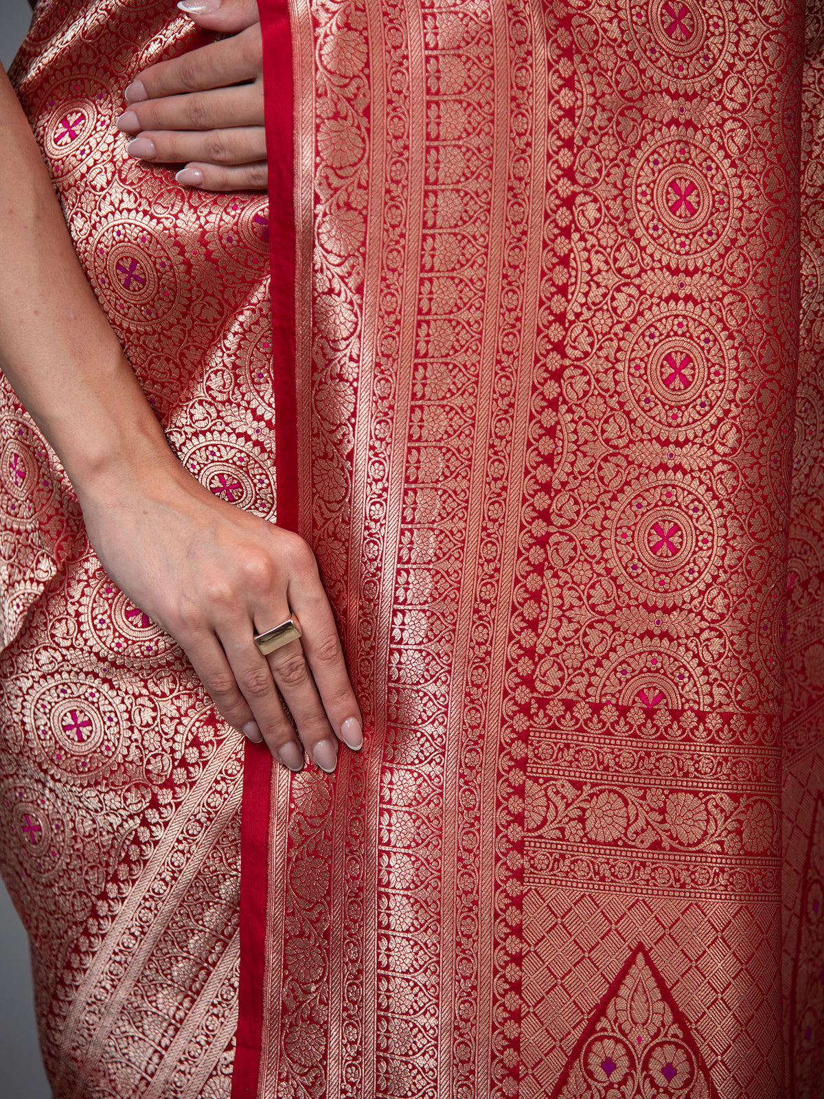 Red Meenakari Silk Brocade Handloom Banarasi Saree