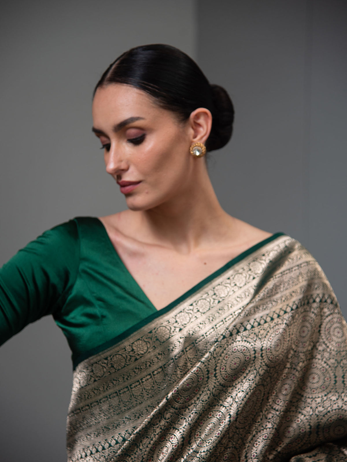 Bottle Green Meenakari Silk Brocade Handloom Banarasi Saree