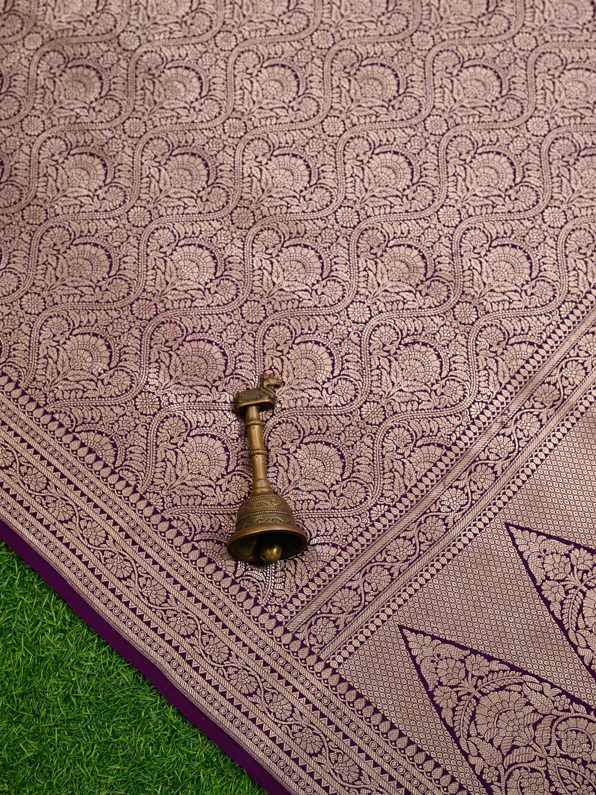 Dark Purple Silk Brocade Handloom Banarasi Saree