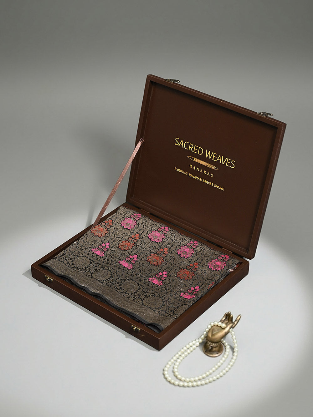 Black Meenakari Silk Brocade Handloom Banarasi Saree