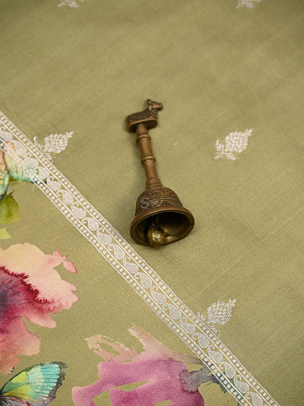 Dark Beige Silver Booti Tussar Silk Handloom Banarasi Saree