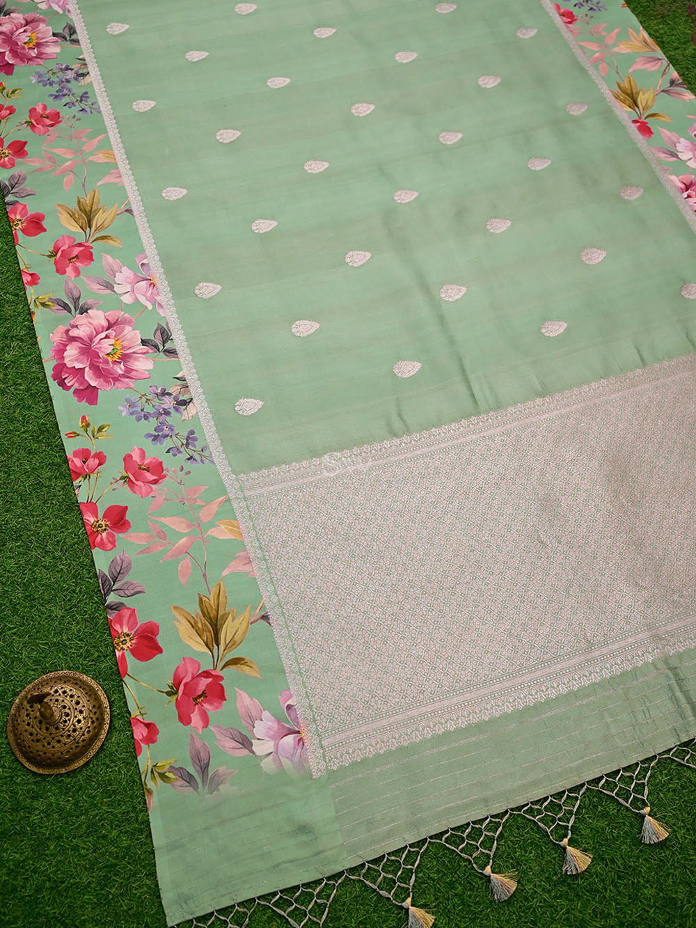 Aqua Green Silver Booti Tussar Silk Handloom Banarasi Saree