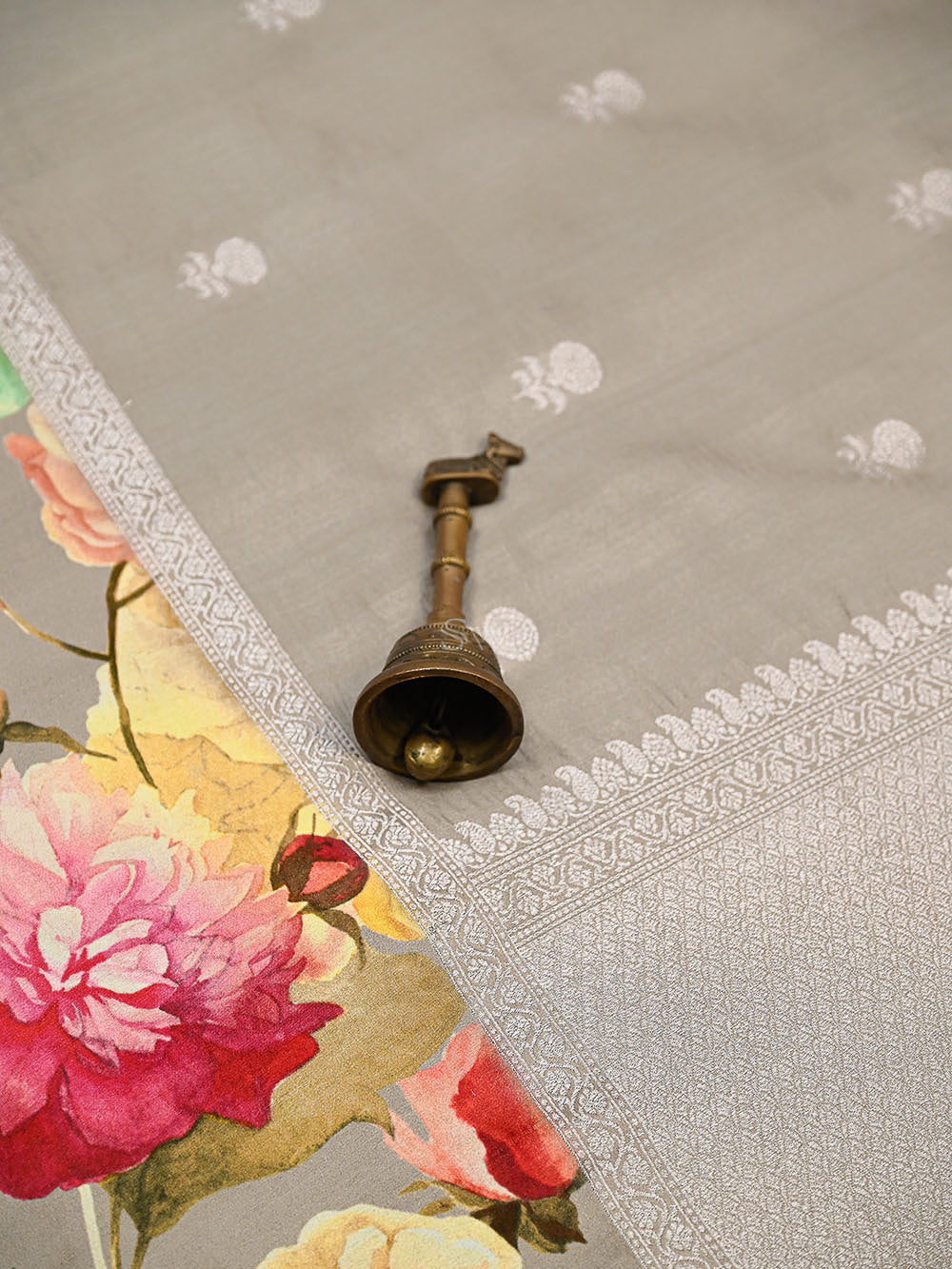 Grey Silver Booti Tussar Silk Handloom Banarasi Saree
