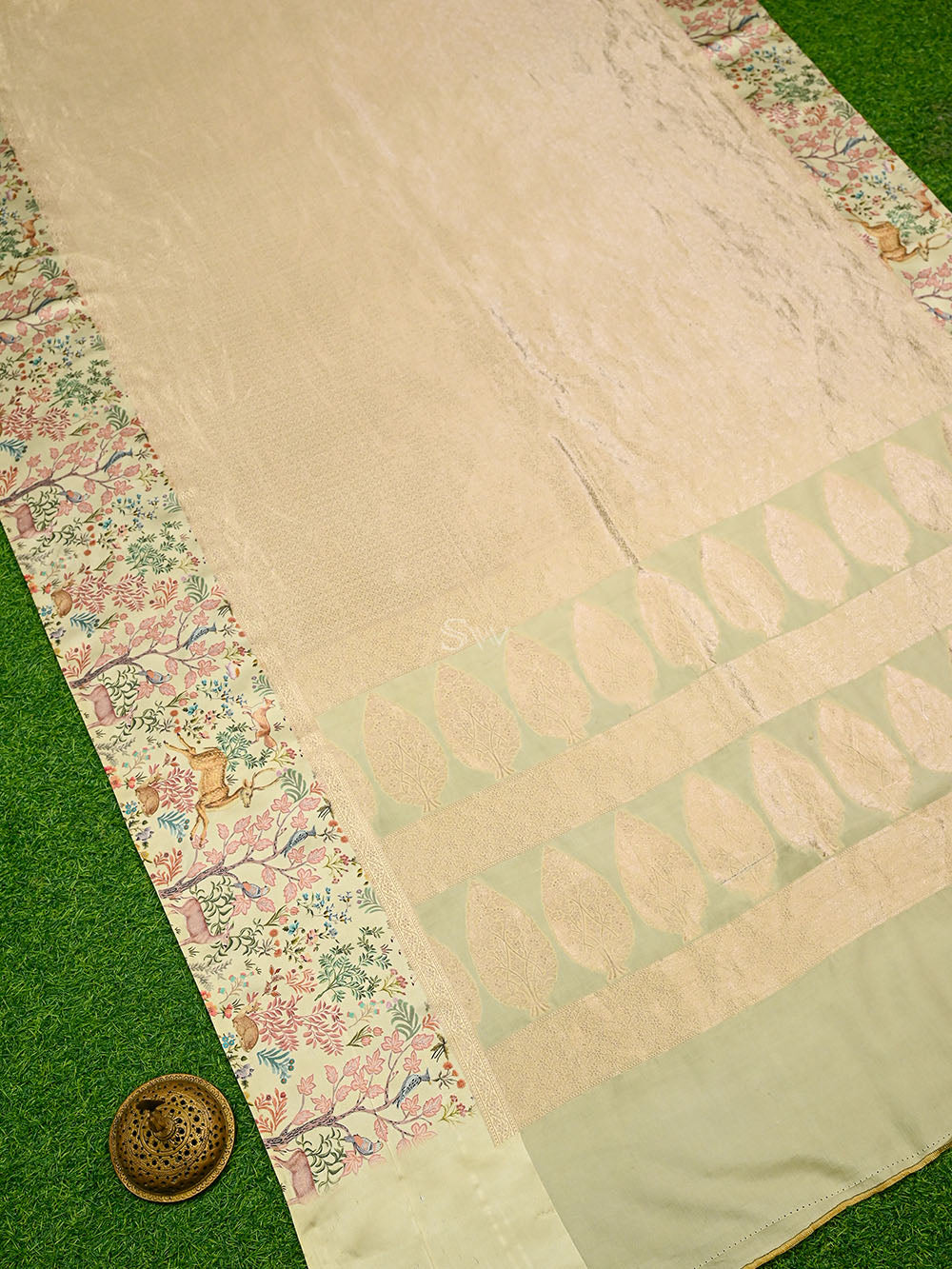 Beige Silk Brocade Handloom Banarasi Saree