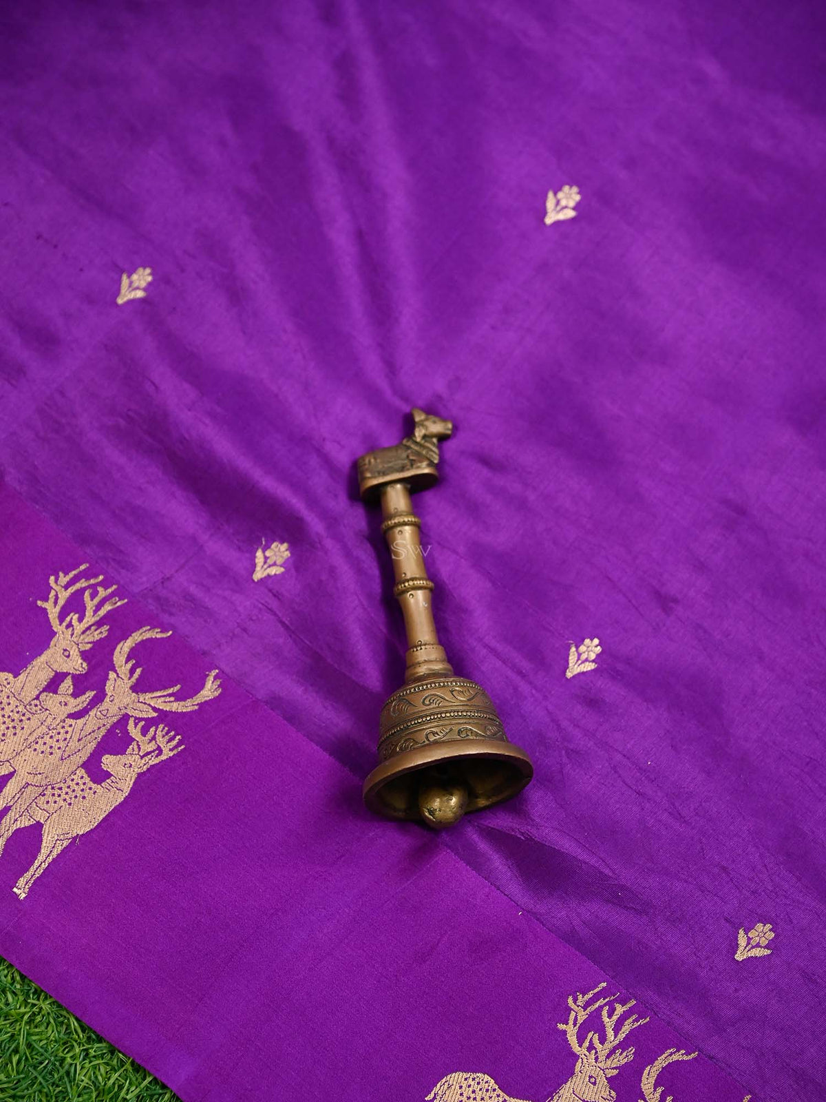 Purple Booti Katan Silk Handloom Banarasi Saree