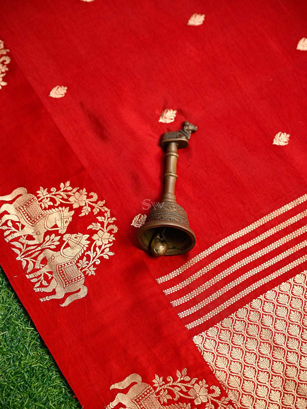 Dark Red Booti Katan Silk Handloom Banarasi Saree