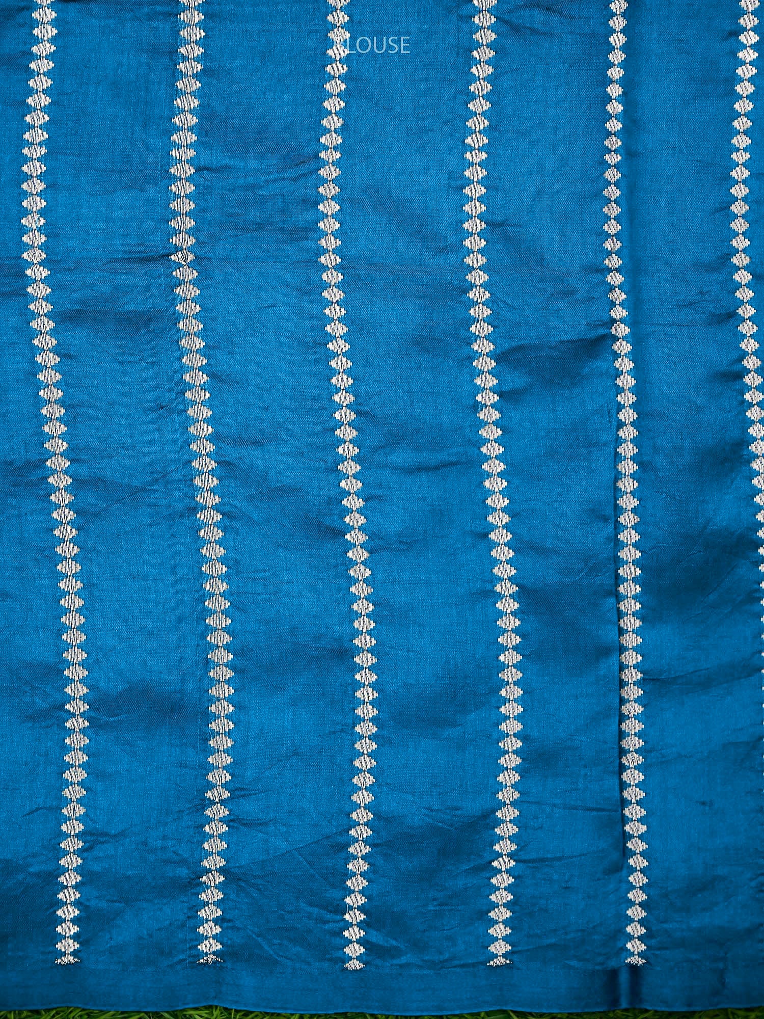 Midnight Blue Boota Katan Silk Handloom Banarasi Saree - Sacred Weaves