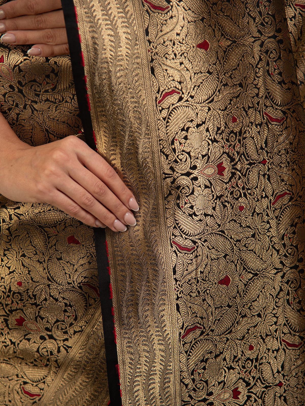 Black Meenakari Silk Brocade Handloom Banarasi Saree