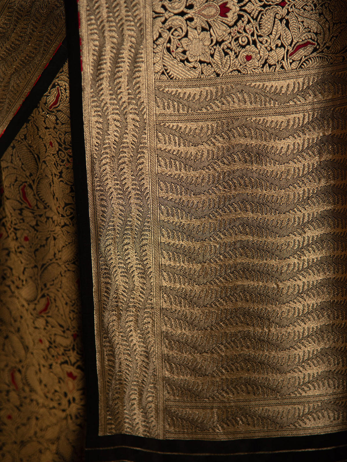 Black Meenakari Silk Brocade Handloom Banarasi Saree