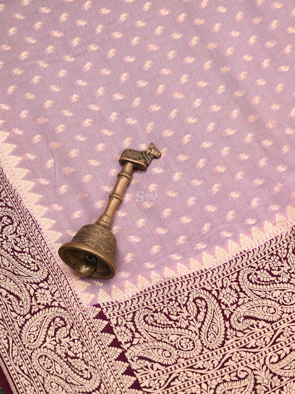 Dusty Purple Crepe Silk Booti Handloom Banarasi Saree - Sacred Weaves