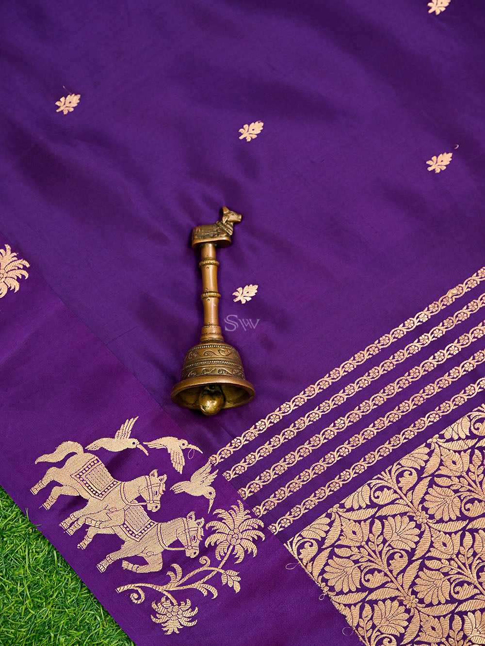 Dark Purple Booti Katan Silk Handloom Banarasi Saree