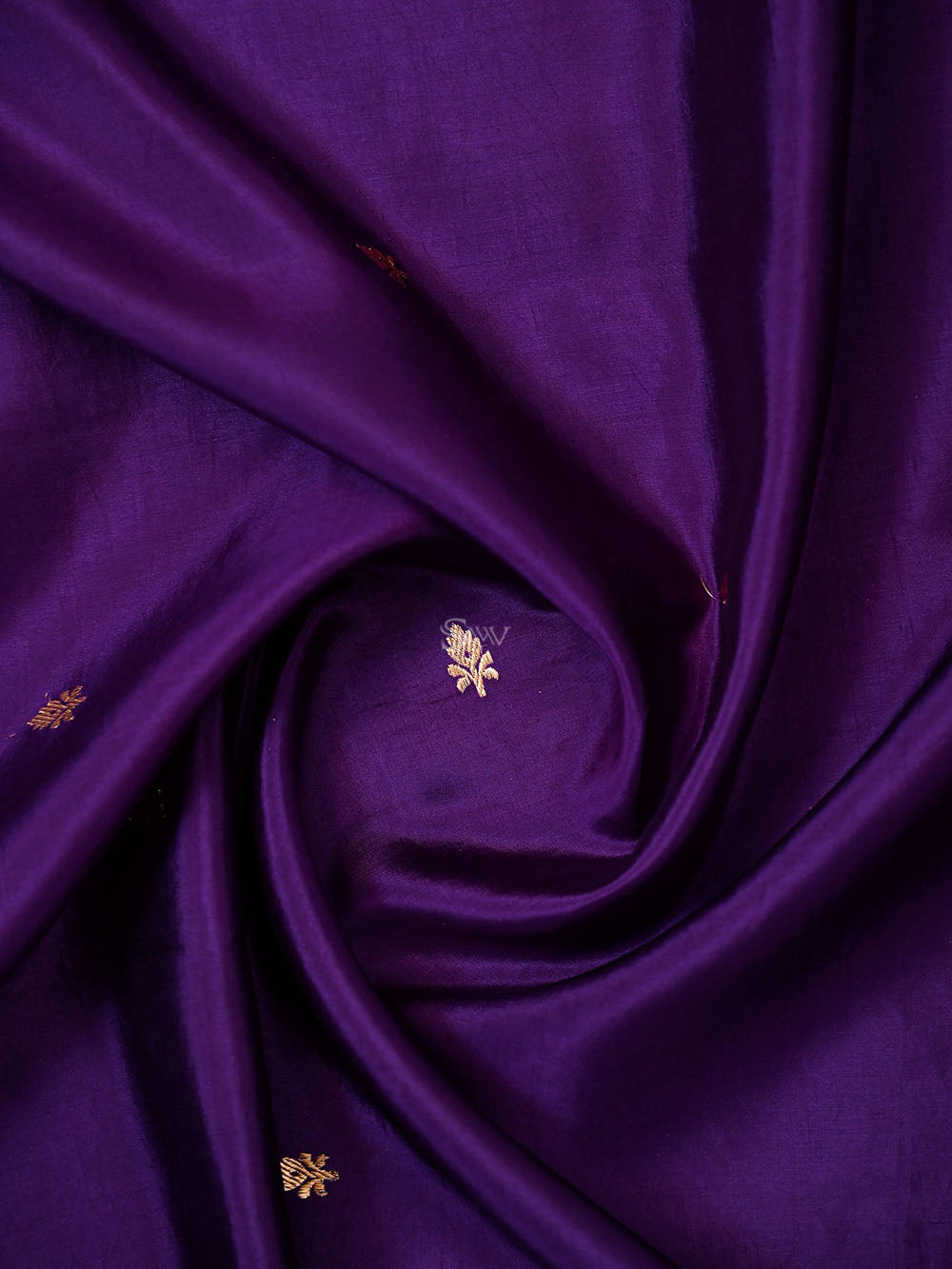 Dark Purple Booti Katan Silk Handloom Banarasi Saree