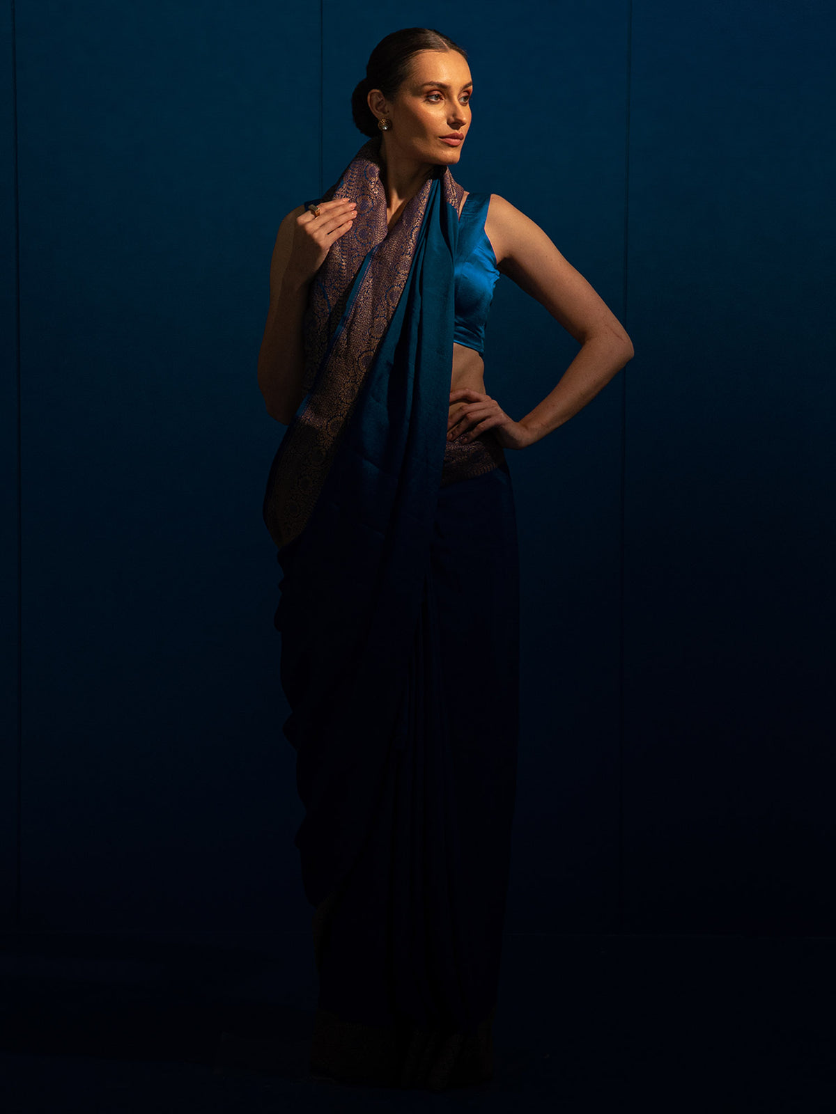 Midnight Blue Plain Crepe Silk Handloom Banarasi Saree