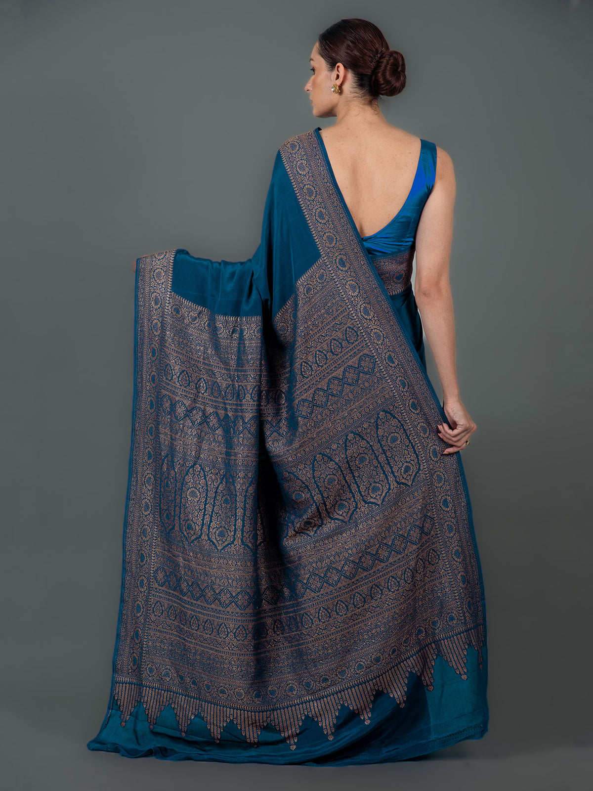 Midnight Blue Plain Crepe Silk Handloom Banarasi Saree